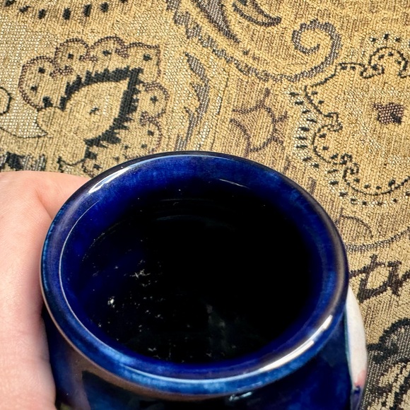 🔥Hosts Pick🔥Signed Moorcroft blue Pansy Vase - Picture 10 of 12